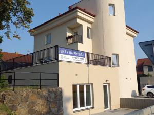 Pronájem bytu 1+kk, Roztoky, Lidická, 33 m2