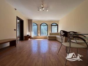Prodej bytu 3+kk, Varna, Bulharsko, 111 m2