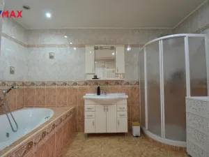 Prodej činžovního domu, Uničov, Masarykovo nám., 307 m2