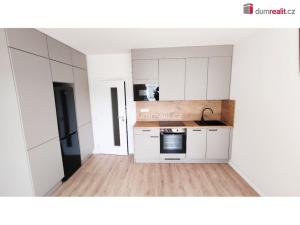 Pronájem bytu 1+kk, Praha - Libeň, Nad Kolčavkou, 30 m2