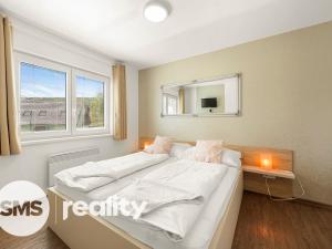 Prodej apartmánu, Milovice, 255 m2