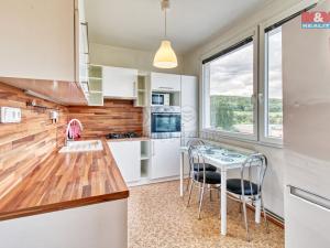 Prodej bytu 2+1, Chomutov, Kundratická, 68 m2