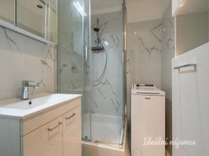 Pronájem bytu 3+kk, Praha - Stodůlky, V hůrkách, 74 m2