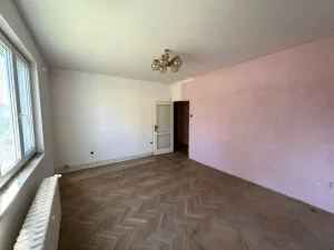 Prodej bytu 2+1, Nová Role, Tovární, 54 m2