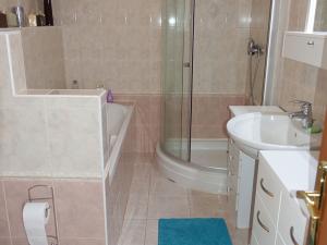 Prodej bytu 3+kk, Srní, 93 m2