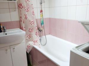Prodej bytu 1+kk, Havířov, Slunečná, 23 m2