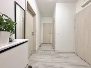 Pronájem bytu 3+kk, Včelná, Pod Tratí, 76 m2