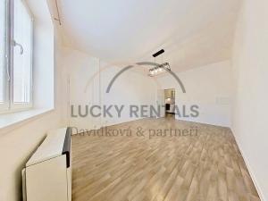 Pronájem bytu 1+kk, Praha - Strašnice, Na hroudě, 31 m2