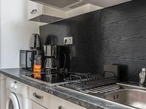 Pronájem činžovního domu, Praha - Karlín, 360 m2
