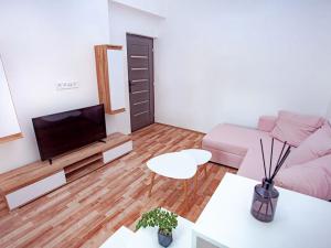 Pronájem činžovního domu, Praha - Karlín, 360 m2