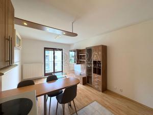 Pronájem bytu 2+kk, Praha - Štěrboholy, Andersenova, 52 m2