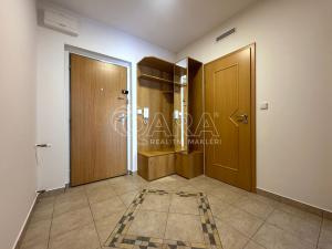 Pronájem bytu 2+kk, Praha - Štěrboholy, Andersenova, 52 m2