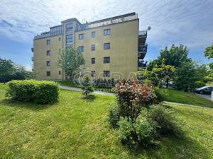 Pronájem bytu 2+kk, Praha - Štěrboholy, Andersenova, 52 m2