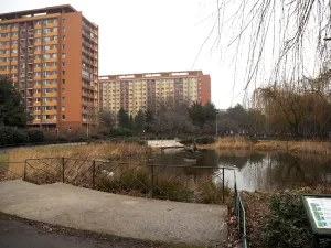 Pronájem bytu 2+kk, Praha - Kobylisy, Famfulíkova, 44 m2