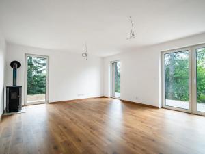 Pronájem domu na klíč, Kamenice, 183 m2