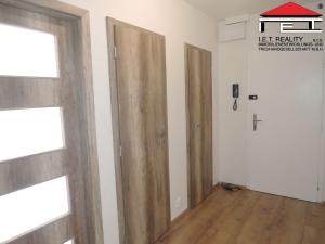 Pronájem bytu 2+kk, Praha - Bohnice, Poznaňská, 43 m2