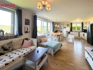 Prodej rodinného domu, Chaloupky, 154 m2