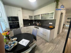 Prodej bytu 4+1, Mariánské Lázně, Tepelská, 80 m2