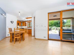 Prodej rodinného domu, Kamenice - Ládví, Lísková, 299 m2