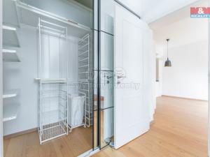 Prodej bytu 3+kk, Praha, Na Maninách, 70 m2