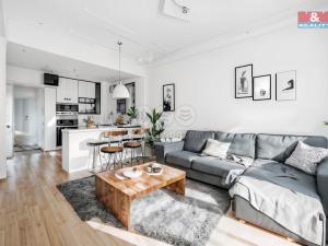 Prodej bytu 3+kk, Praha, Na Maninách, 70 m2