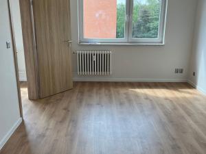 Pronájem bytu 2+1, Zlín, Dlouhá, 56 m2