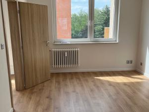 Pronájem bytu 2+1, Zlín, Dlouhá, 56 m2
