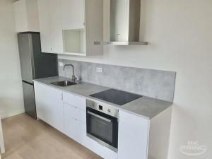Pronájem bytu 1+kk, Praha - Troja, Hnězdenská, 34 m2
