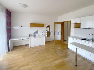 Pronájem bytu 1+kk, Praha - Letňany, Pavla Beneše, 33 m2