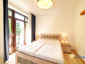 Prodej bytu 2+kk, Mariánské Lázně, Zeyerova, 52 m2