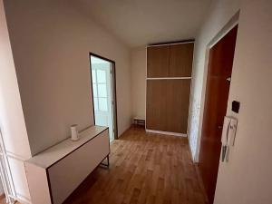 Prodej bytu 2+1, Čelákovice, Stankovského, 52 m2