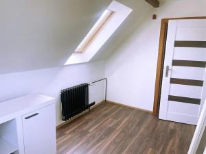 Pronájem pokoje, Praha - Strašnice, Mokřanská, 9 m2