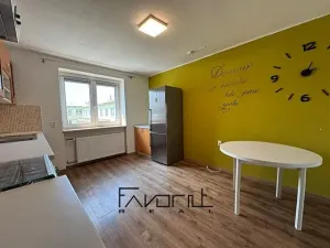 Pronájem bytu 2+1, Ostrava, Čujkovova, 53 m2