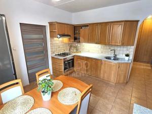 Prodej bytu 3+1, České Budějovice, Dlouhá, 78 m2