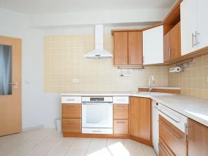 Pronájem bytu 2+1, Zlín, Bartošova, 80 m2