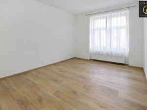 Pronájem bytu 2+kk, Praha - Bubeneč, Korunovační, 50 m2