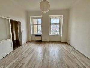 Pronájem bytu 2+1, Praha - Karlín, Křižíkova, 60 m2