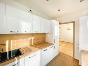 Pronájem bytu 3+1, Tábor, Buzulucká, 65 m2