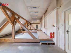 Pronájem historického objektu, Hradec Králové, Tomkova, 1502 m2