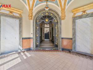 Prodej historického objektu, Hradec Králové, Tomkova, 1502 m2