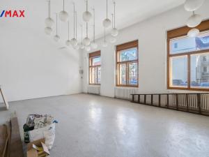 Prodej historického objektu, Hradec Králové, Tomkova, 1502 m2