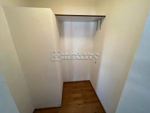 Prodej bytu 3+1, Olomouc, Varšavské nám., 70 m2