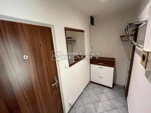 Prodej bytu 3+1, Olomouc, Varšavské nám., 70 m2