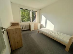 Pronájem bytu 3+1, Praha - Michle, Přímětická, 70 m2