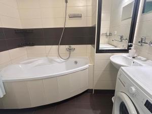 Pronájem bytu 3+1, Praha - Michle, Přímětická, 70 m2