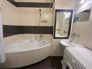 Pronájem bytu 3+1, Praha - Michle, Přímětická, 70 m2