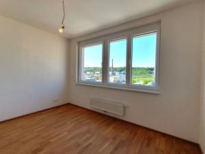 Pronájem bytu 2+kk, Praha - Vysočany, Smržových, 53 m2