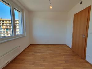 Pronájem bytu 2+kk, Praha - Vysočany, Smržových, 53 m2