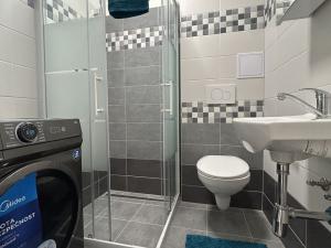 Pronájem bytu 2+kk, Praha - Strašnice, Královická, 42 m2