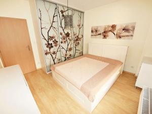Pronájem bytu 3+kk, Praha - Kunratice, Za valem, 89 m2